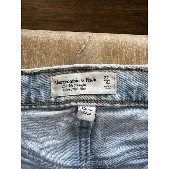Abercrombie Curve Love The 90s Straight Ultra High Rise Light Wash Size 27 - Picture 2 of 4